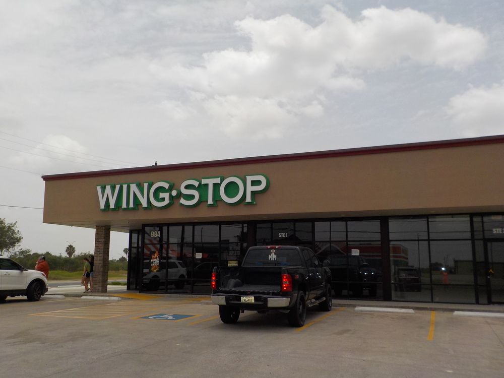 994 E Hidalgo Ave, Raymondville, TX 78580